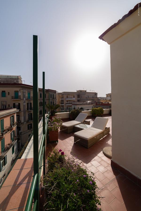 Una Terrazza Sul Golfo Nápoles Exterior foto